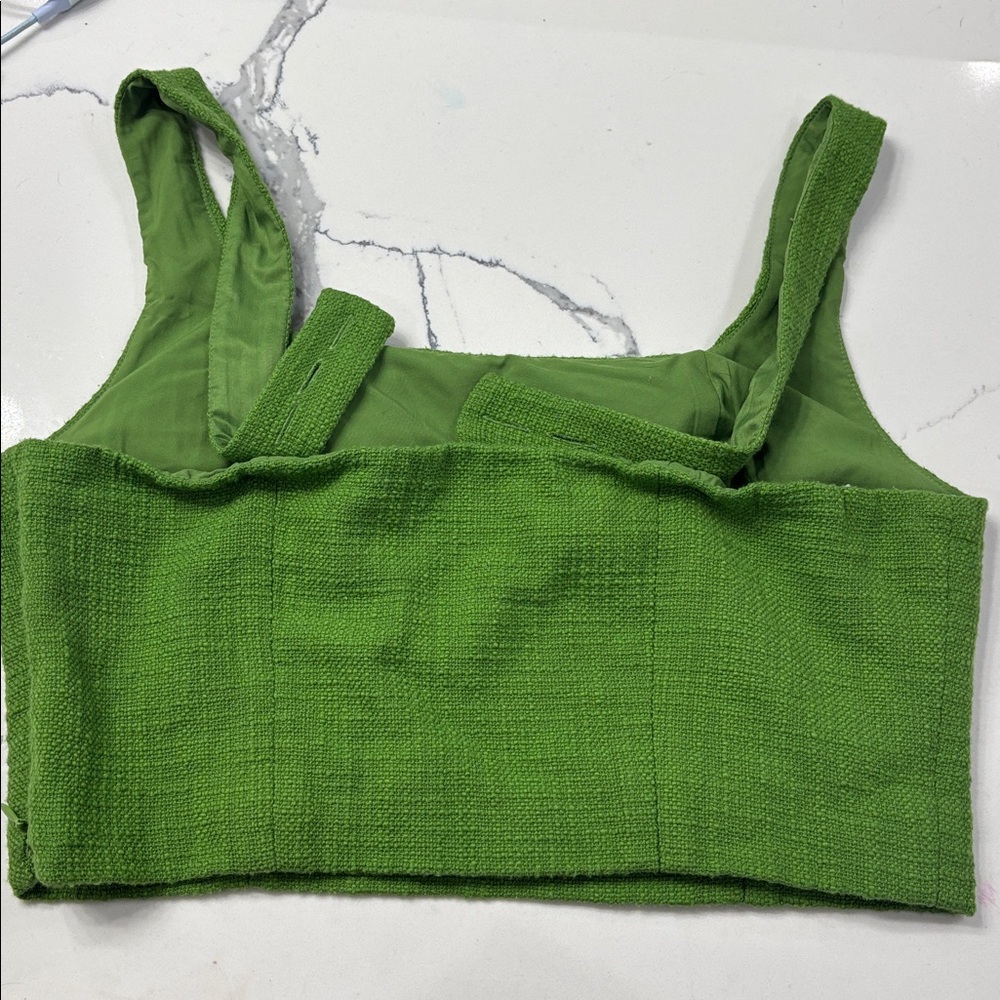 A&F Textured Vibrant Green Crop Top - Picture 3 of 5